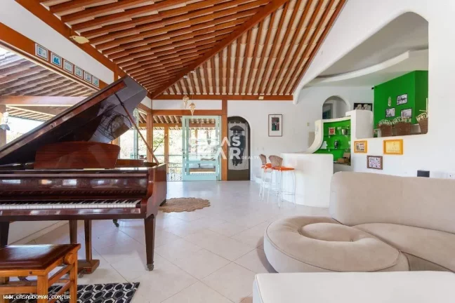 Imagem Imperdível: Casa de luxo com 5 quartos e 5 suítes na Ferradurinha, Armação dos Búzios-RJ!