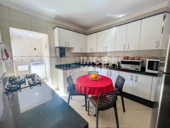 Imagem Casa à Venda em Taguatinga Norte: 5 qtos por R$520.000