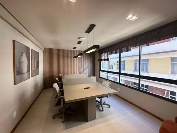 Imagem A 5ª Avenida Imóveis selecionou esta oportunidade de STUDIO c/ varanda integrada, totalmente mobiliada e decorada no BARRA PREMIUM: por R$500.000,00