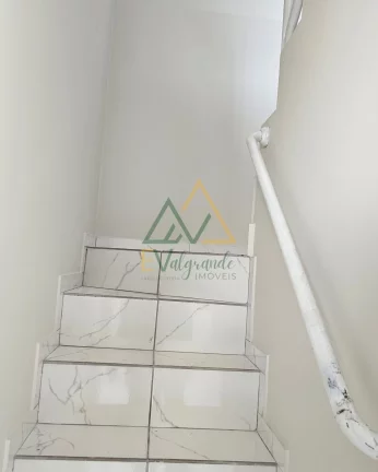 Imagem Casa Padrão com Ático
