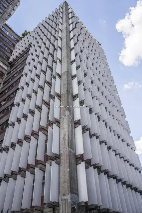 Imagem Conjunto comercial com 941m² na Av. Pres. Juscelino Kubitschek
