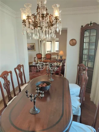 Imagem Excelente apartamento com 215m² em Perdizes Amplo living em tábuas corridas maciças com desnível...