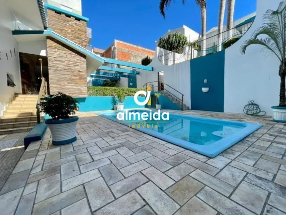 Imagem EXCELENTE CASA EM BAIRRO NOBRE
