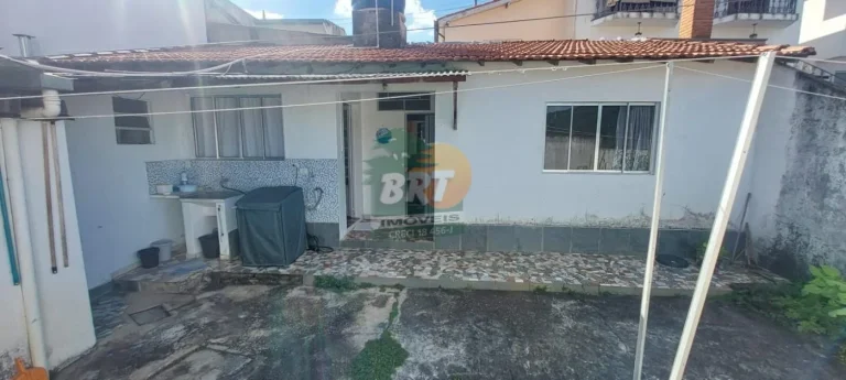 Imagem Casa para Venda em São Roque, Jardim Brasil, 2 dormitórios, 1 banheiro, 3 vagas