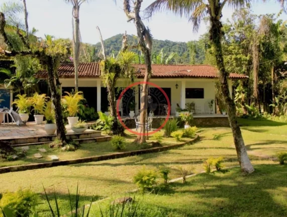 Imagem Lindissima Casa Estilo Colonial,POSSUI 4 QUARTOS , PISCINA, AREA GOURMET INDEPENDENTE, CASA DE CASEIRO