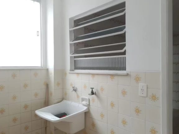 Imagem Apartamento com 2 dormitórios à venda, 71 m² por R$ 230.000,00 - Centro - São Gonçalo/RJ