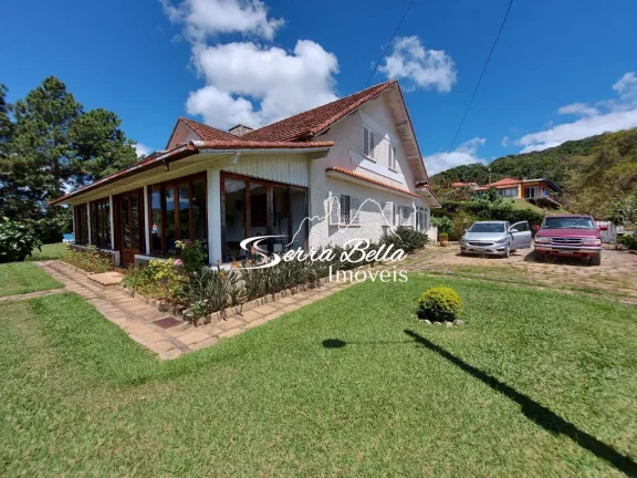 Imagem Casa com 4 dormitórios à venda, 255 m² por R$ 1.290.000,00 - Três Córregos - Teresópolis/RJ