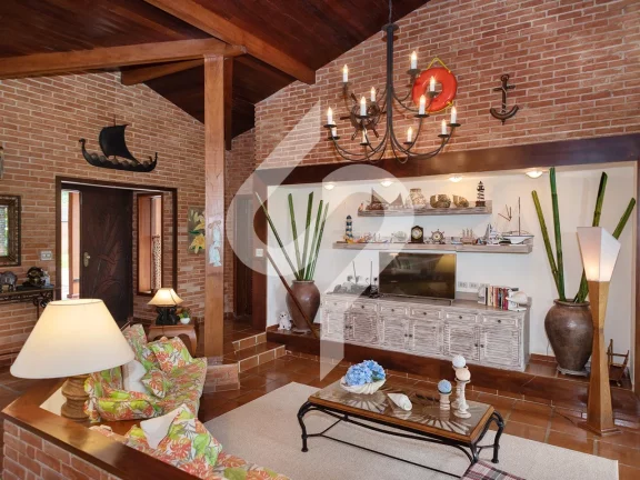 Imagem Casa de praia belissimamente rústica à venda em Ubatuba