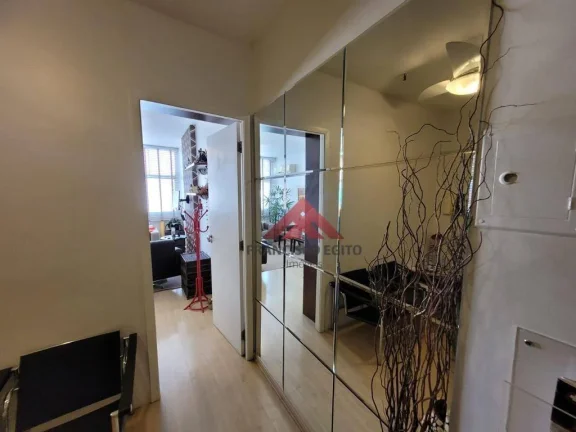 Imagem Ampla Sala comercial em Icaraí, com todo comércio no entorno, bancos, restaurantes, condução na porta, vaga de garagem na escritura. Oportunidade!