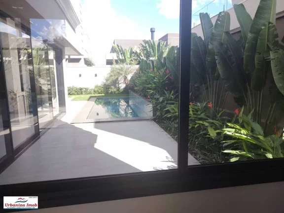 Imagem Belíssimo Sobrado em Condomínio à venda, Alphaville 3, com 3 Suítes, 270m2 de Área
