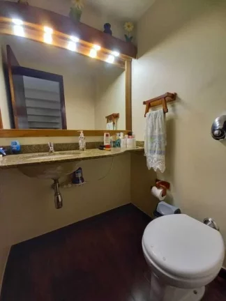 Imagem Casa em Condomínio para Venda em Teresópolis / RJ no bairro Várzea