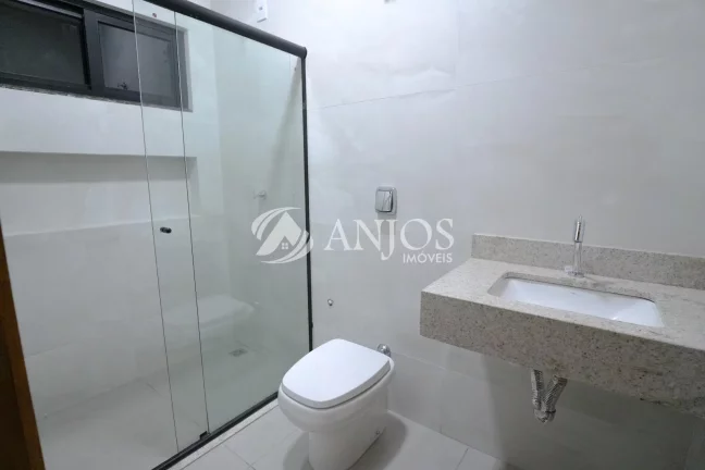 Imagem CASA NOVA Á VENDA,ACEITA FINANCIAMENTO, NO JARDIM MORUMBI, SINOP - MT.