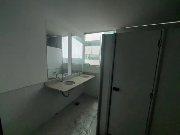 Imagem Comercial para Venda em Itaboraí/RJ - 0 Dorm. 380 m2 Área Útil