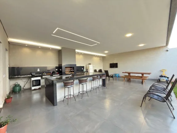 Imagem VENDE-SE CASA MODERNA, COMPLETA E COM ENERGIA SOLAR