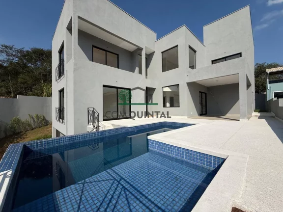 Casa com 3 Quartos à Venda, 300 m² em Chácara Moinho Velho - Carapicuíba