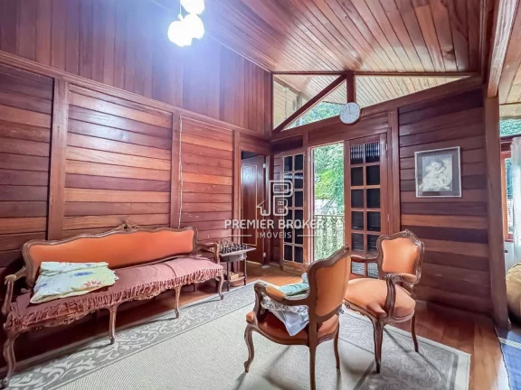 Imagem Casa à venda, 340 m² por R$ 990.000,00 - Comary - Teresópolis/RJ