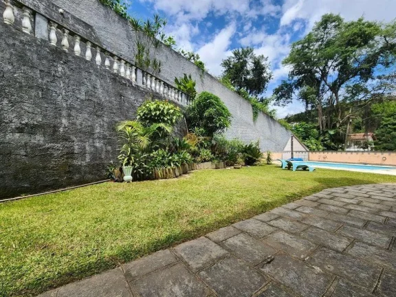 Imagem Casa para Venda em Teresópolis / RJ no bairro Cascata do Imbuí