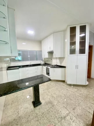 Imagem Sobrado Maravilhoso 174 m² 3 Dormitórios sendo 1 Suíte e 2 Vagas