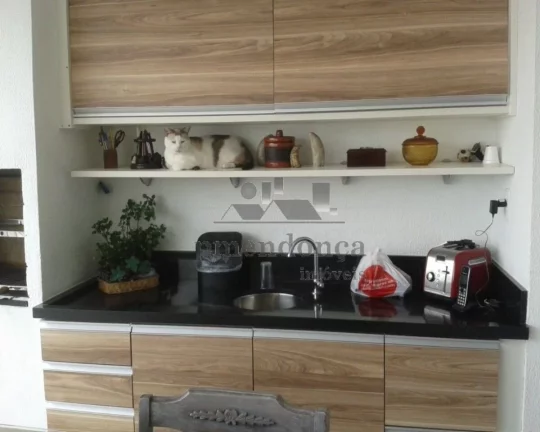 Imagem Apartamento impecável, lindissímo, amplo, bem distribuído com living para 02 ambientes, terraço ...