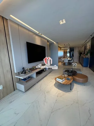 Imagem Diamond, ADRIANÓPOLIS, Reformado e Mobiliado! 202m2, 3 suítes, 3 vagas