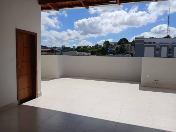 Imagem Alugo apto no 3º andar com cobertura