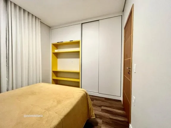 Imagem Que tal morar em uma casa ampla e moderna, recém-construída e próxima de tudo?

Residência únic...