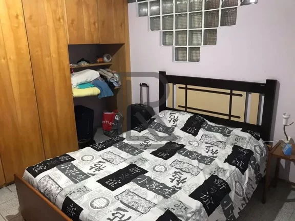 Imagem Sobrado Triplex localizado ao lado do aeroporto de Congonhas
