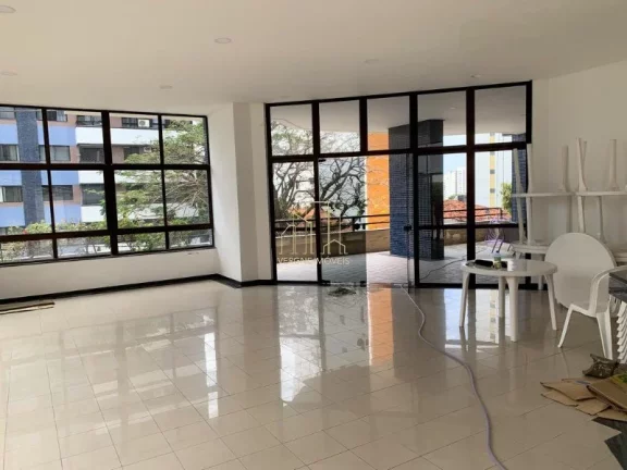 Imagem Apartamento decorado com quatro quartos varanda a venda no caminho das Arvores