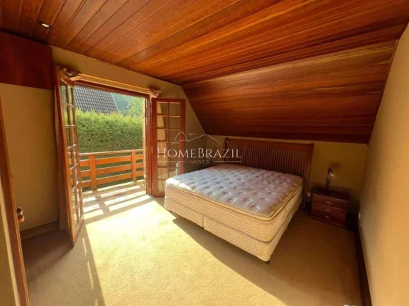 Imagem Casa de condomínio para alugar, com 4 quartos, 250m2