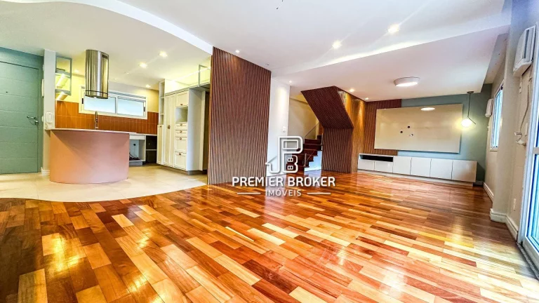 Imagem Apartamento com 3 dormitórios à venda, 124 m² por R$ 990.000,00 - Pimenteiras - Teresópolis/RJ