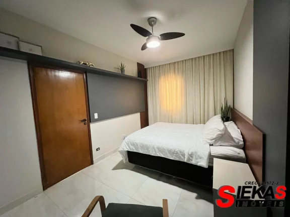 Imagem Imperdível! Casa de 3 quartos e 1 suíte no Tatuapé, São Paulo-SP: 200m², 3 banheiros e 2 vagas de garagem. Confira!