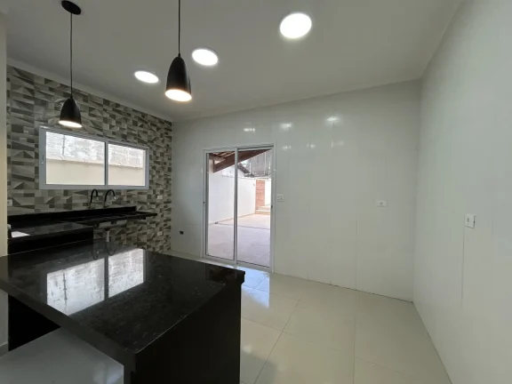 Imagem Casa para Venda em Itanhaém, Cibratel II, 2 dormitórios, 1 suíte, 2 banheiros, 2 vagas