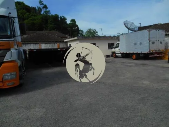 Imagem DEPÓSITO, CABEM 7 CARRETAS, TODA MURADA PRÓXIMA A NOSSA SRA. DE FÁTIMA