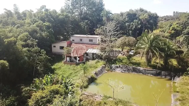 Chácara à venda em Jaraguari-MS, bairro Polomar: 3 quartos, 1 suíte, 3 salas, 4 banheiros, 4 vagas, 380m²!