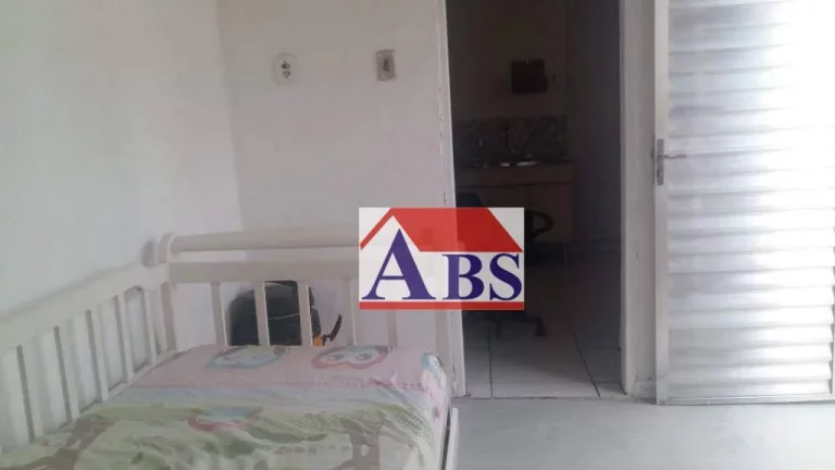 Imagem Casa com 2 dormitórios à venda, 69 m² por R$ 245.000,00 - Piratininga - Santos/SP