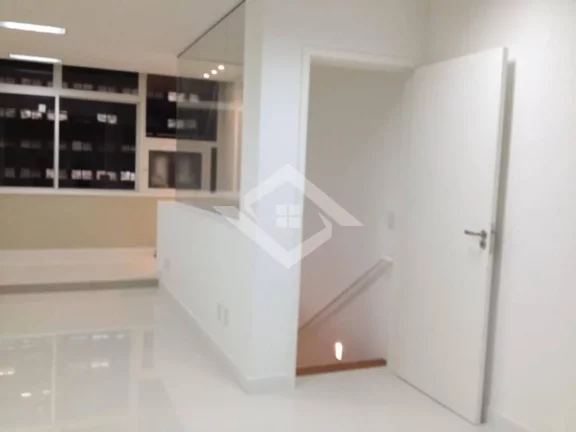 Imagem Sala Duplex 72m² - em predio misto - Frente ao Metrô Carioca, Centro do Rio