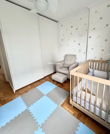 Imagem Apartamento à venda em Moema, 3 quartos sendo 1 suíte, 3 banheiros, 1 vaga de garagem.