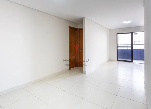 Imagem Apartamento com 3 Quartos e 3 Vagas de Garagem à Venda no Brisamar – 89m²