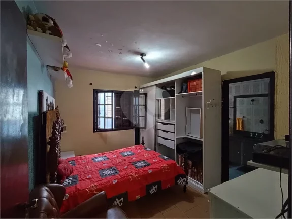 Imagem Sobrado à venda com 6 quartos, sendo 4 suítes, em Butantã, São Paulo - SP