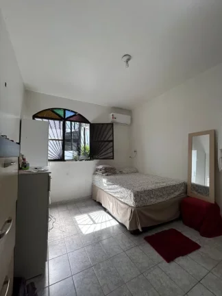 Imagem Casa ampla com 5 dormitórios sendo 3 suites , terraço , e 7 vagas de garagem, no conjunto Santos Dumont, na zona centro-oeste, pode ser financiada