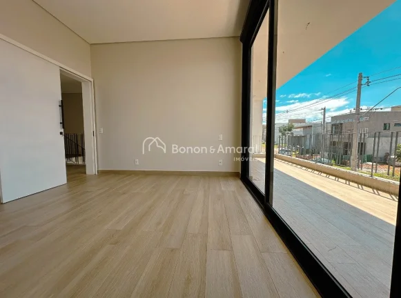 Imagem Casa de Alto Padrão com 5 Suítes, Piscina e Infraestrutura Completa

Apresentamos uma casa de alto...