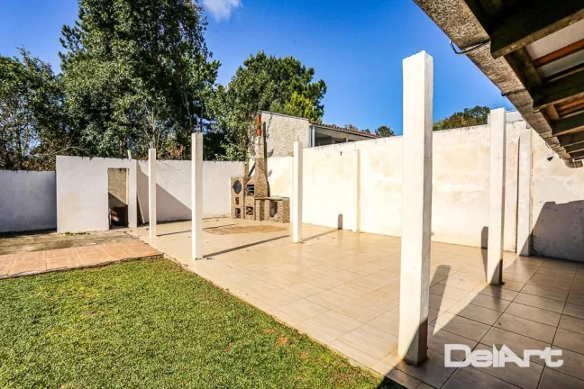 Imagem RESIDÊNCIA TÉRREA EM AMPLO TERRENO 460,00m2 - 180,00m2 (aproximado) de CONSTRUÇÃO - R$ 350.000,00 - Próximo ao Kartódromo