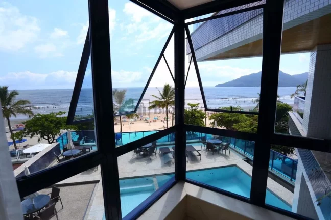 Imagem Apartamento frente mar semi mobiliado em Balneário Camboriú