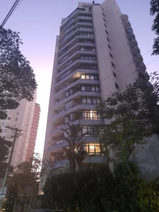 Imagem Apartamento para locação na Vila Nova Conceição, SP: 3 quartos, 1 suíte, 2 banheiros, 2 vagas, 115m²!