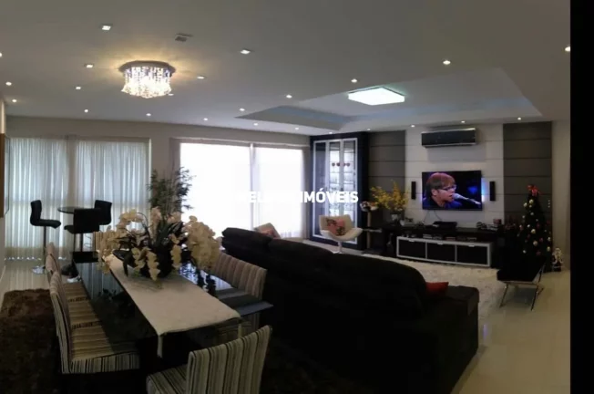Imagem Apartamento Alto Padrão Mobiliado e Decorado à Venda com 04 Suítes sendo 01 Suíte Máster Localizado em Meia Praia Itapema - SC