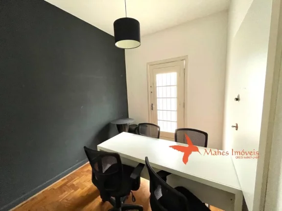 Imagem Casa para locação em Pinheiros, São Paulo-SP: 5 quartos, 5 salas, 2 banheiros, 2 vagas de garagem, 190m de área.