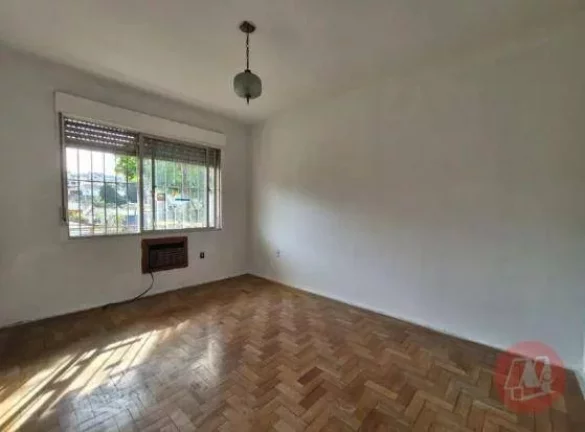 Imagem Casa com 3 dormitórios para alugar, 212 m² por R$ 6.583,33/mês - Chácara das Pedras - Porto Alegre/RS