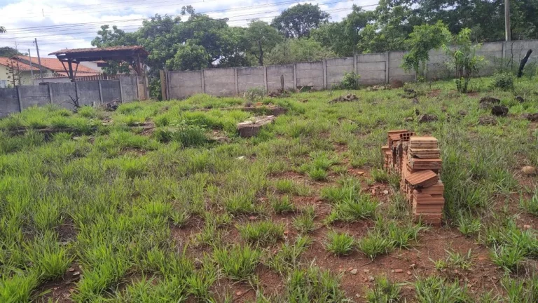 Imagem ÀREA DE 1.900 M², EM MATEUS LEME!