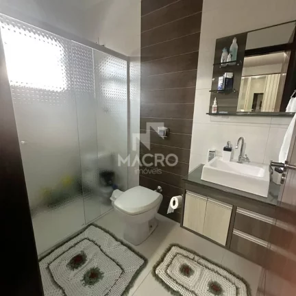 Imagem Casa Sobrado | Barra do Rio Cerro | 6 quartos (2 suítes) | 248m²