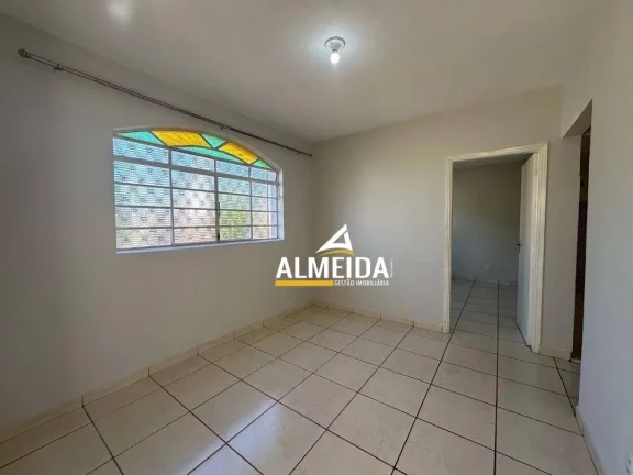Imagem Casa com 2 dormitórios à venda, 83 m² por R$ 305.000,00 - Saúde - Rio Claro/SP